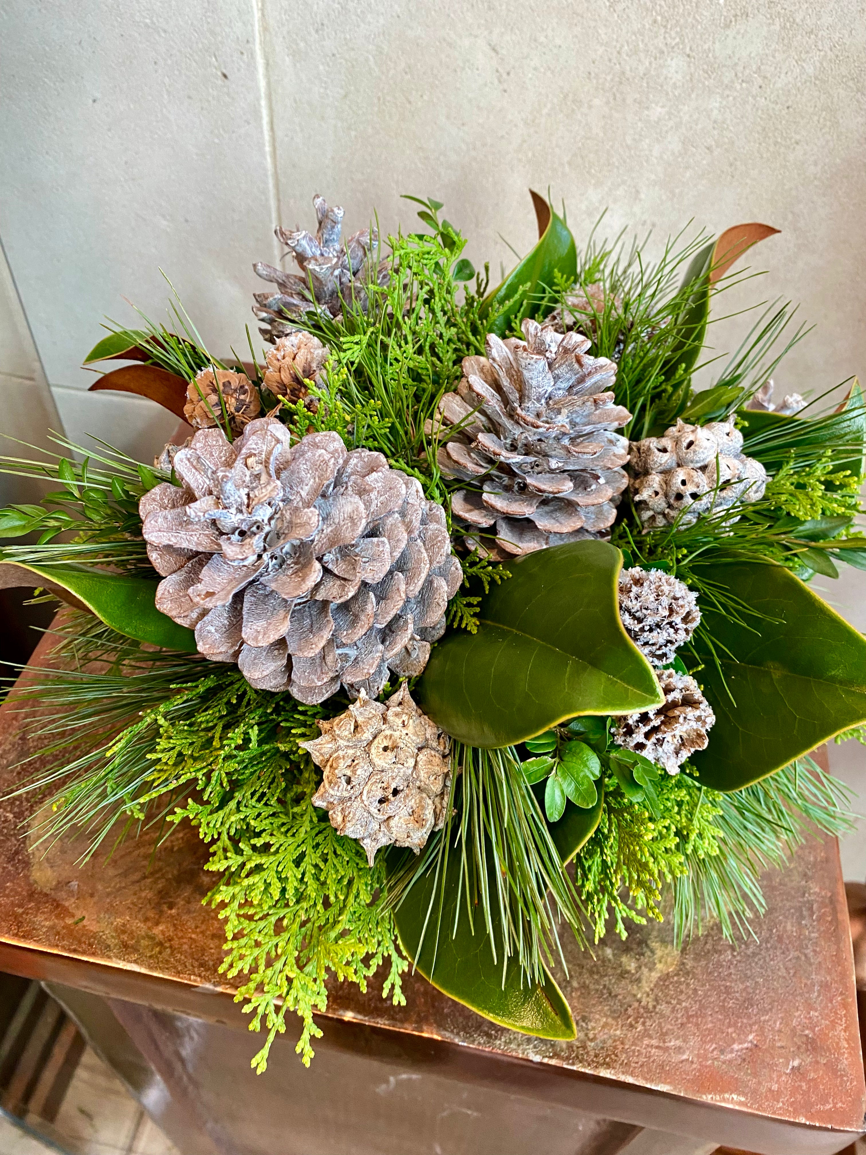Long lasting winter arrangement