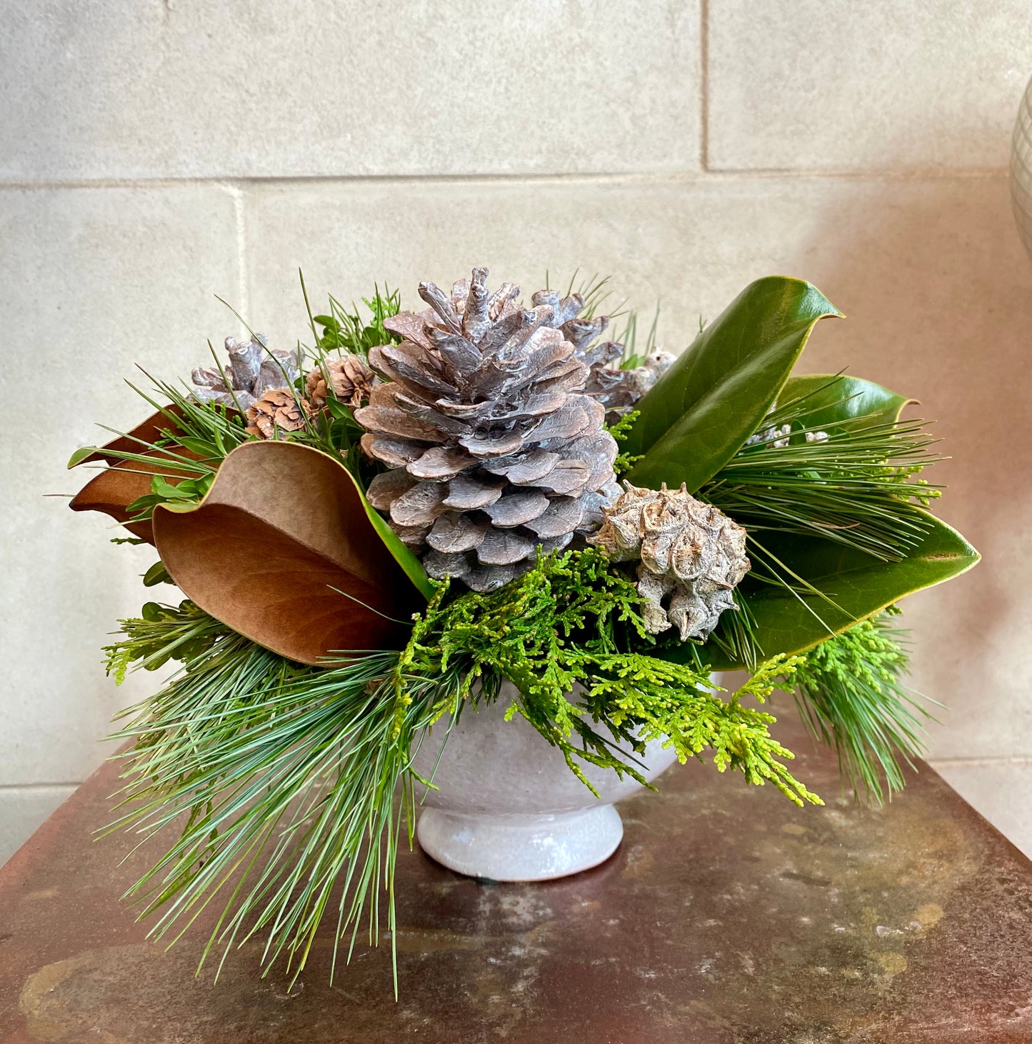 Long lasting winter arrangement